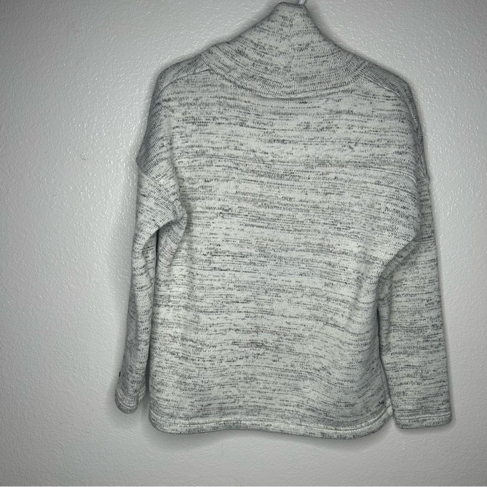 Women’s Columbia fleece, pullover sweatshirt, turtleneck, gray, medium